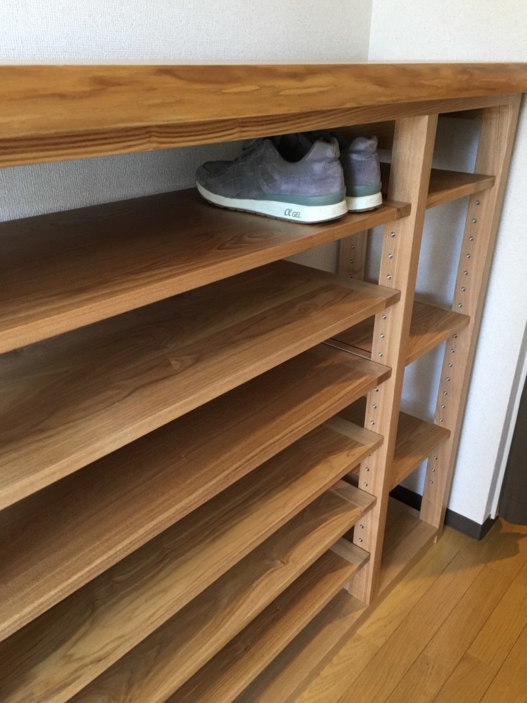 シューズラック 靴箱 玄関収納 靴入れ タモ材 一枚板 無垢材 無垢板