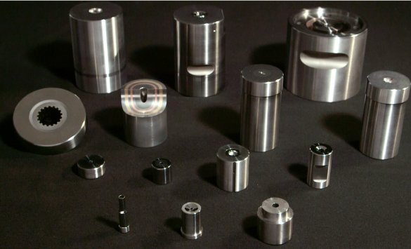 精密冷間鍛造金型 | 製品紹介 | 東伸商事株式会社