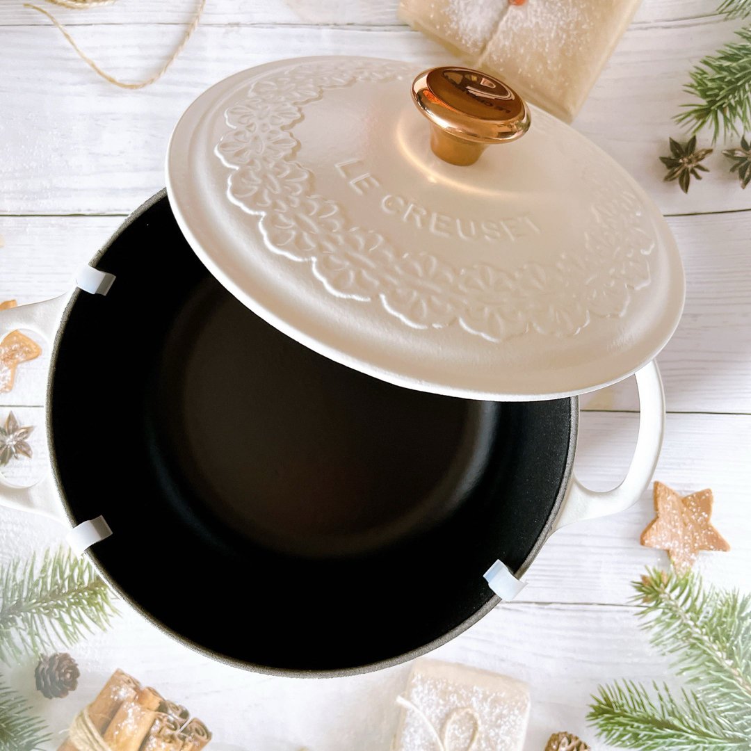 LE CREUSET - ♡ルクルーゼ ココットロンド 20cm レースレリーフ
