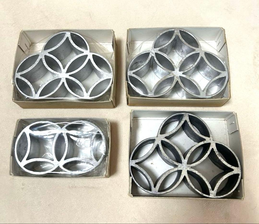 値下げ◎レア品・美品◎菊印剣山 花留め 4個セット 剣山 アクリル製 花留め 国産品 おしゃれ 吸盤付き 生け花 花挿し 人気