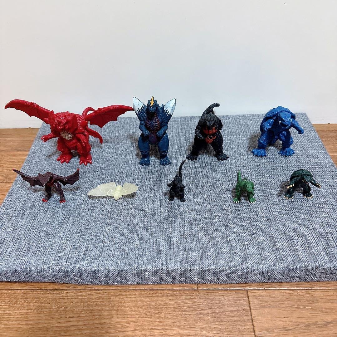 ゴジラ・ガメラ　怪獣フィギュア9体 ゴジラ・ガメラ 怪獣フィギュア9体 ゴジラ・ガメラ 怪獣フィギュア9体