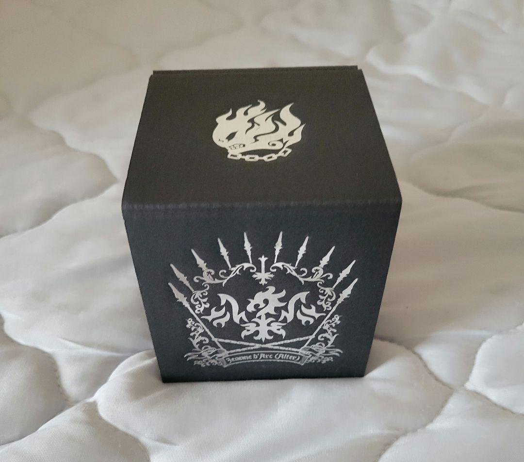 ジャンヌ・ダルク〔オルタ〕アロマキャンドル - メルカリ