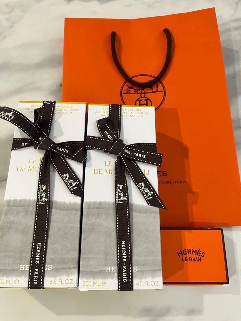 HERMES 李氏の庭　シャワージェル　ボディーローション　200ml ボディ シャワージェル 《シテールの庭》 - 200 ml | Hermès