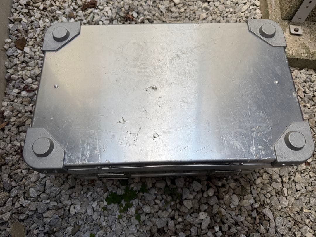 2個セット Mountainhiker アルミ コンテナ ボックス 軽量 30L - メルカリ