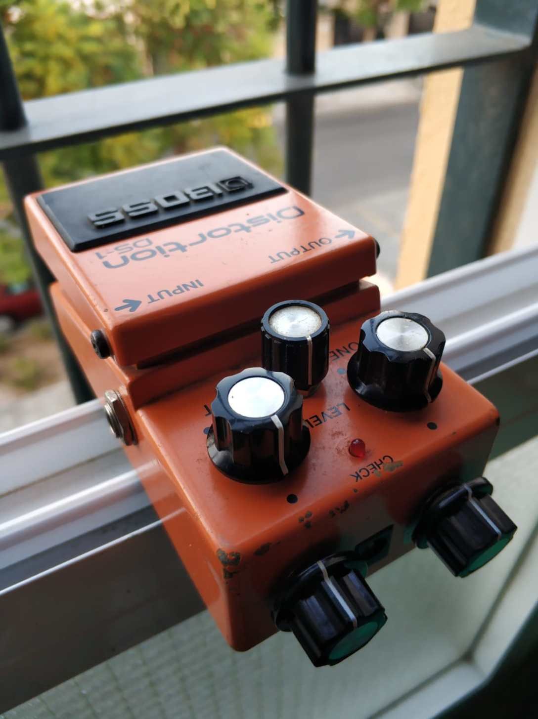 BOSS DS-1: modding my own mod – electric-safari
